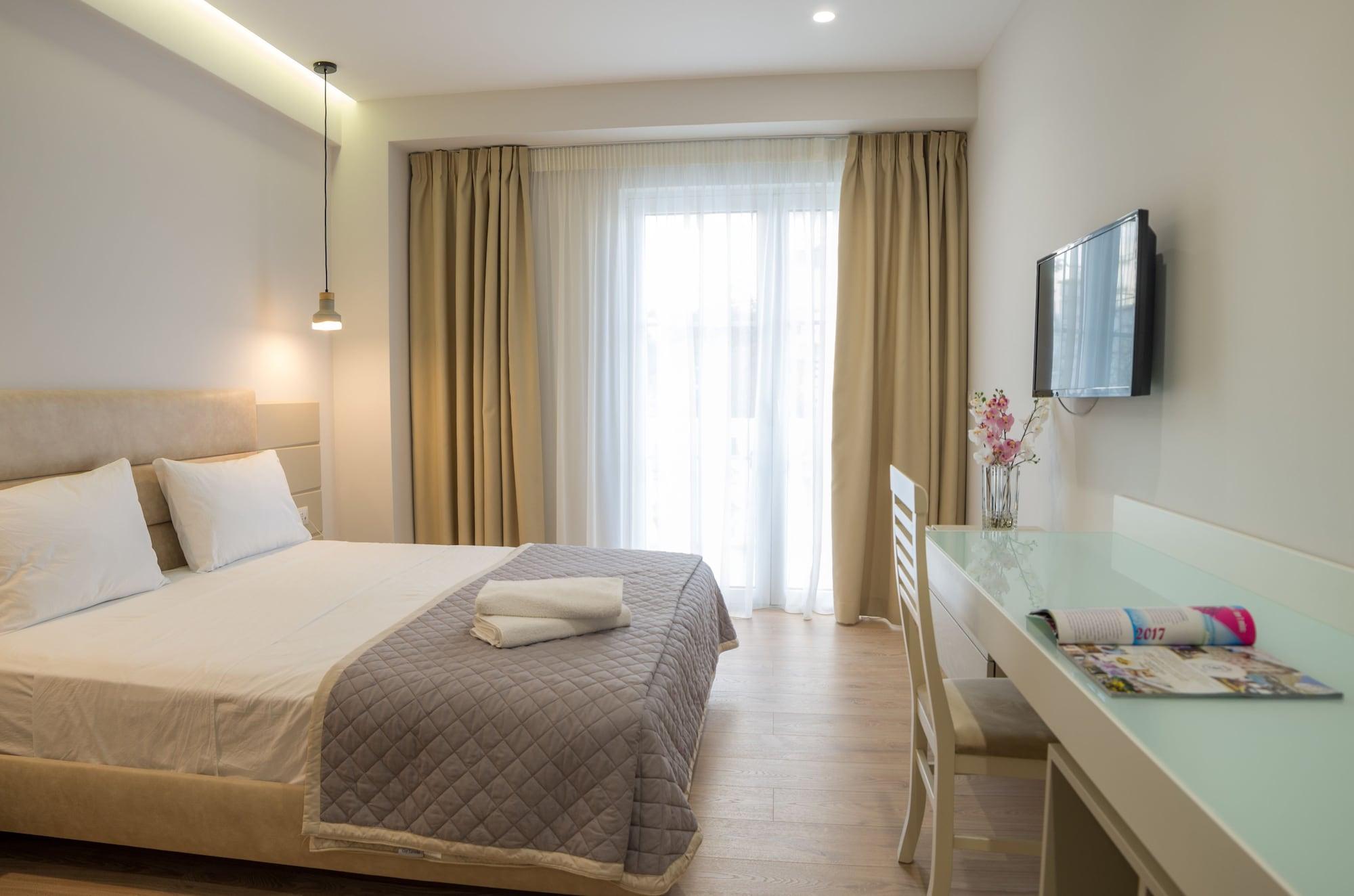 Hotel Vila Kalcuni Sarandë Esterno foto