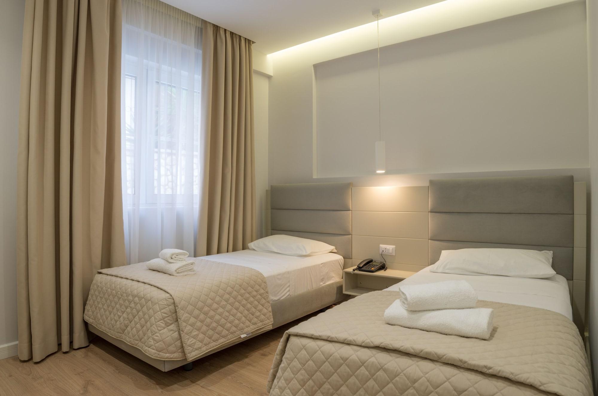 Hotel Vila Kalcuni Sarandë Esterno foto