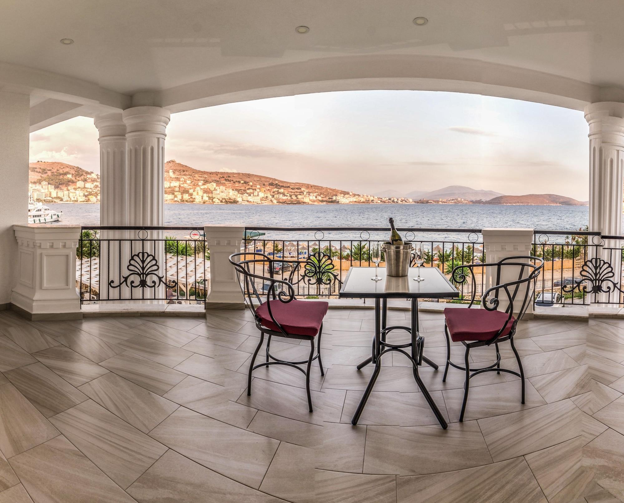 Hotel Vila Kalcuni Sarandë Esterno foto