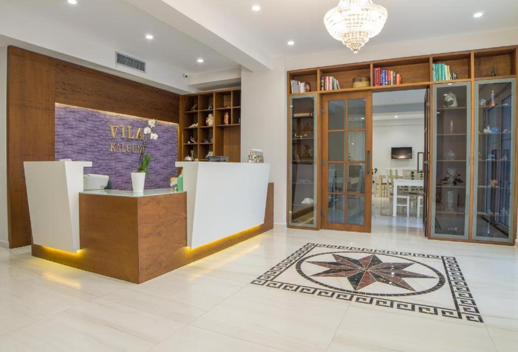 Hotel Vila Kalcuni Sarandë Esterno foto