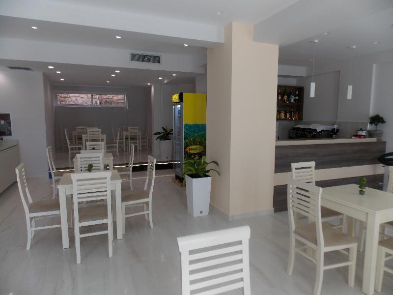 Hotel Vila Kalcuni Sarandë Esterno foto